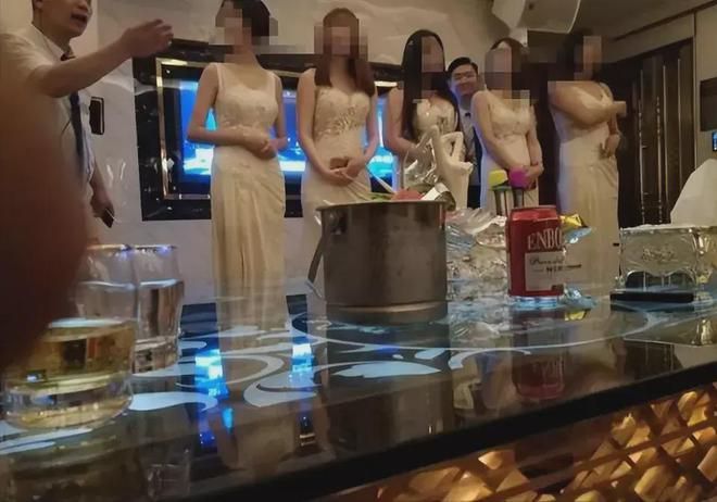 看你喜欢的特殊服务有多令人作呕澳门新葡京“私密影院”全过程